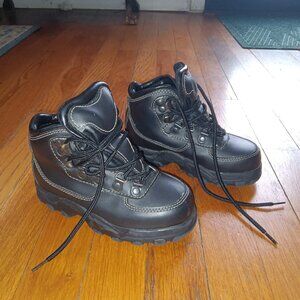90's Kids Outland Boots Size 11